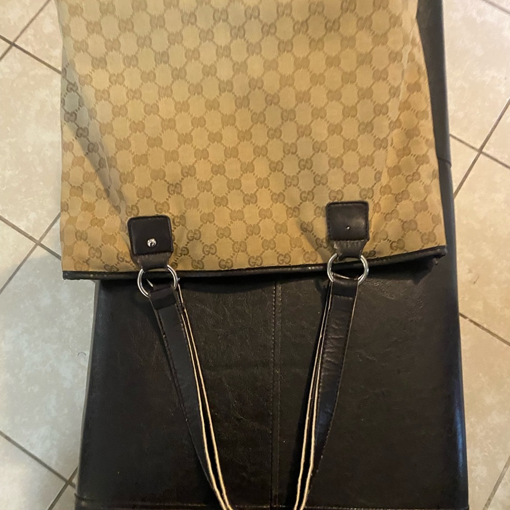 Great condition purse - Picture 2 of 8